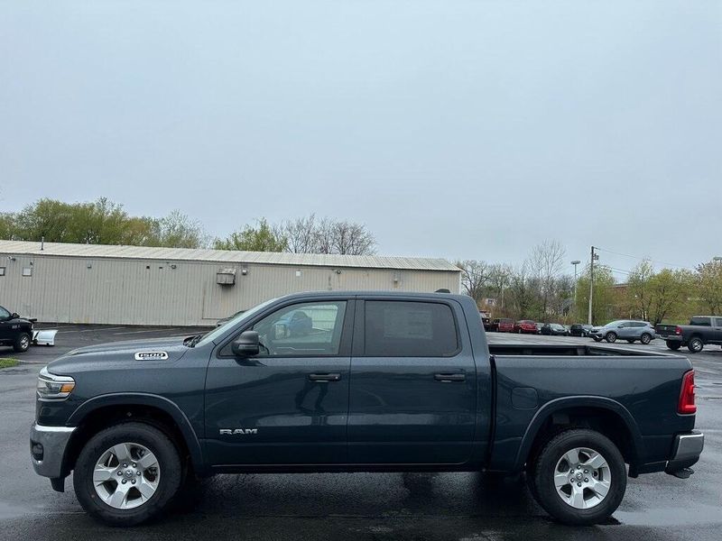 2025 Ram 1500 Big Horn photo 4