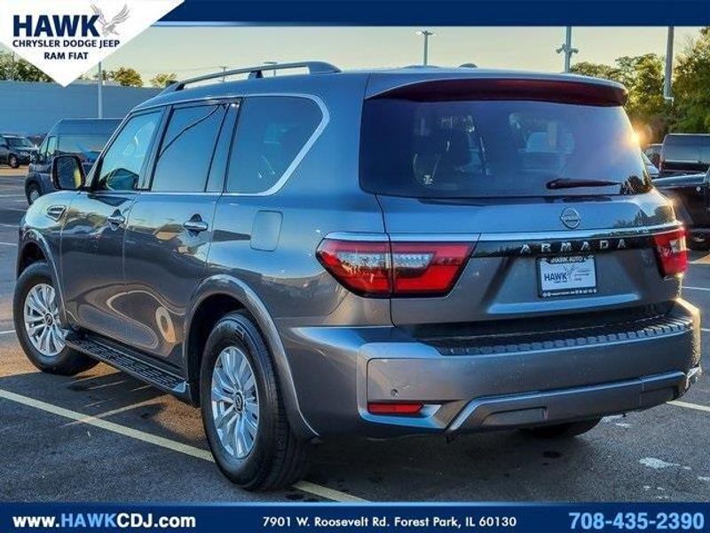 2023 Nissan Armada SV photo 4