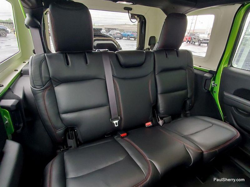 New 2025 Jeep Wrangler 4-door RubiconImage 43