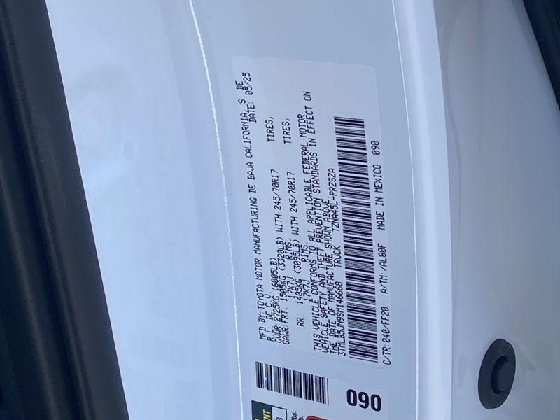 New 2025 Toyota Tacoma SR5Image 19