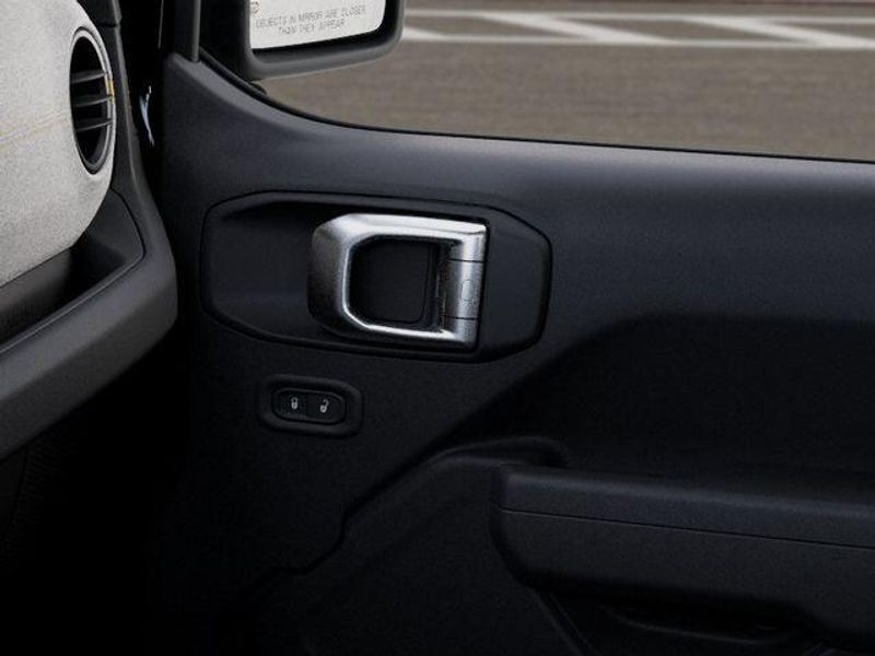 New 2026 Jeep Wrangler 4-door Sport SImage 25