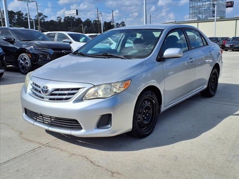 2013 Toyota Corolla LEImage 2