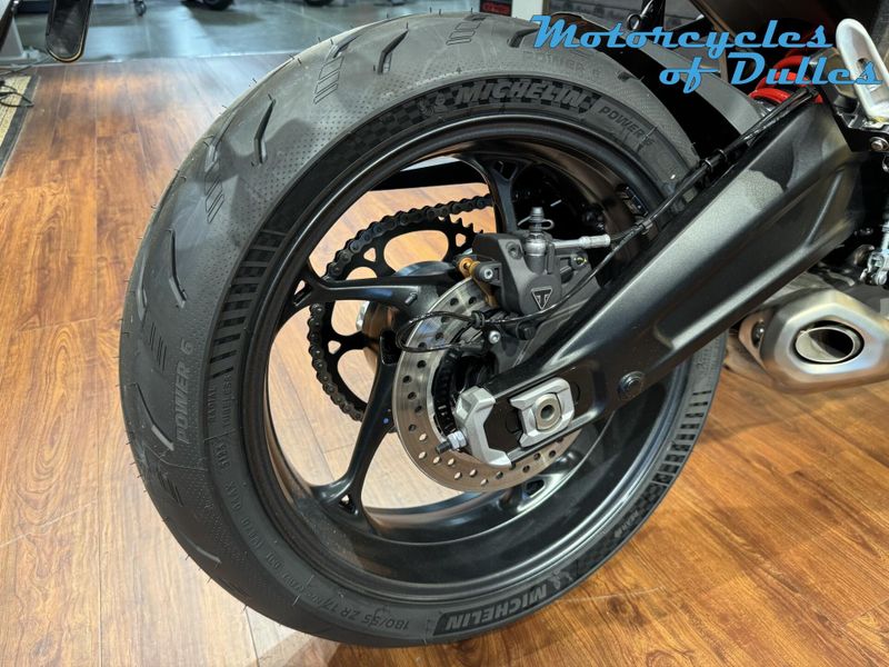 2025 Triumph Daytona 660 Image 10