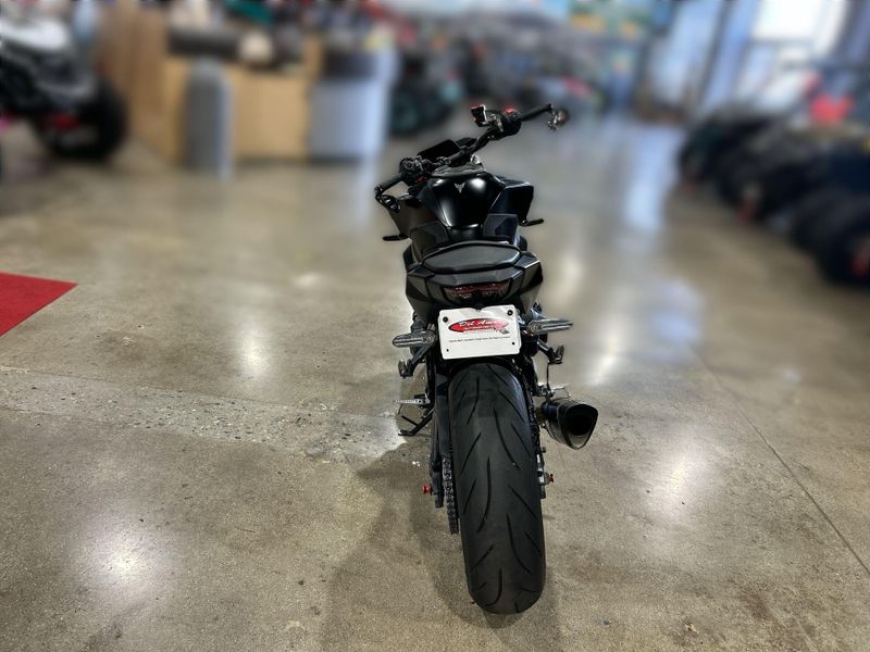 2024 Yamaha MT-09 Image 12