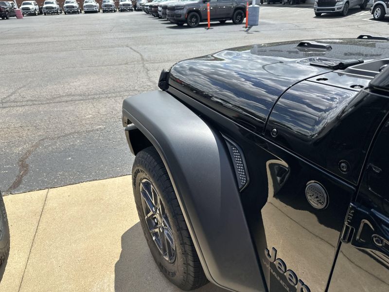 New 2025 Jeep Wrangler 4-door Sport SImage 10
