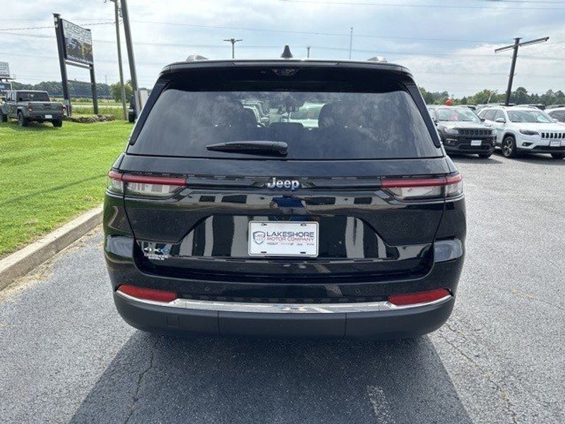 2023 Jeep Grand Cherokee 4xeImage 6