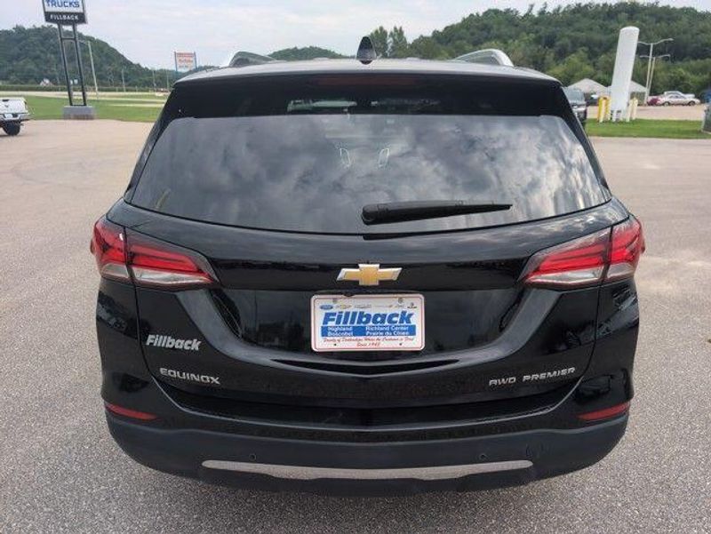 2024 Chevrolet Equinox Premier photo 4