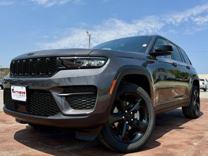 2024 Jeep Grand Cherokee Altitude X 4x4Image 20