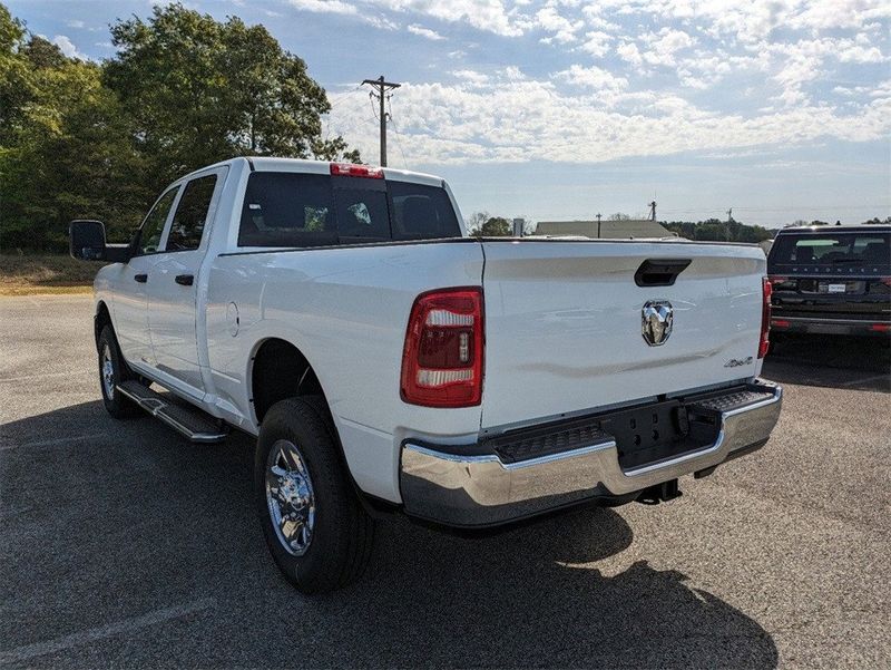 2024 RAM 2500 Tradesman Crew Cab 4x4 6