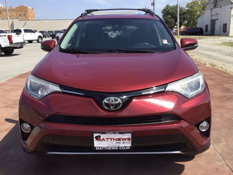 2018 Toyota RAV4 XLEImage 8