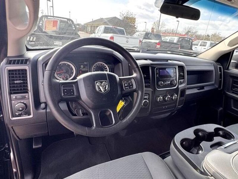 Used 2016 RAM 1500 ExpressImage 11