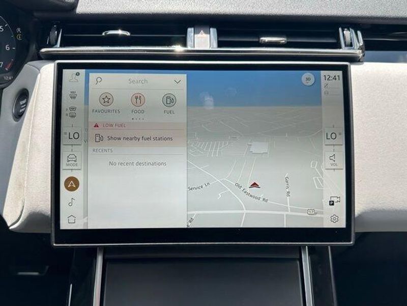 2025 Land Rover Range Rover Velar Dynamic SE