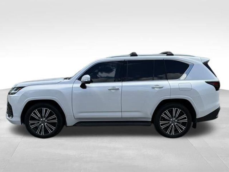 Used 2022 Lexus LX 600 Luxury