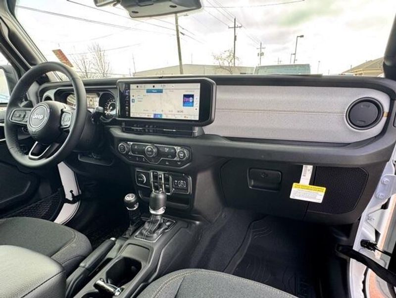 New 2026 Jeep Wrangler 4-door Sport SImage 13