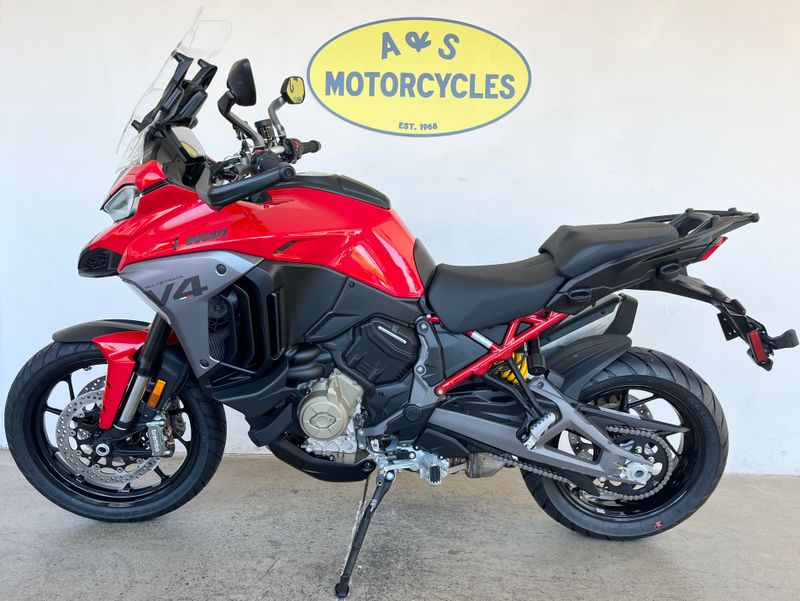 2026 Ducati MULTISTRADA V4