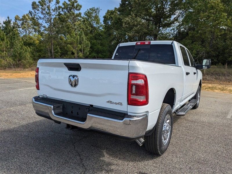 2024 RAM 2500 Tradesman Crew Cab 4x4 6