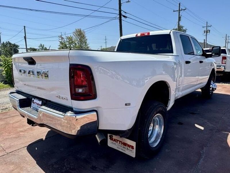 New 2025 RAM 3500 Tradesman Crew Cab 4x4 8