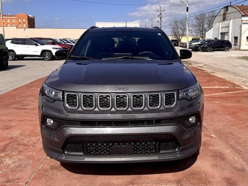 Used 2024 Jeep Compass LatitudeImage 2