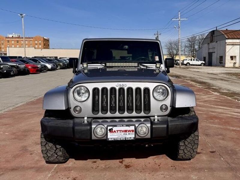 Used 2016 Jeep Wrangler Unlimited SaharaImage 2