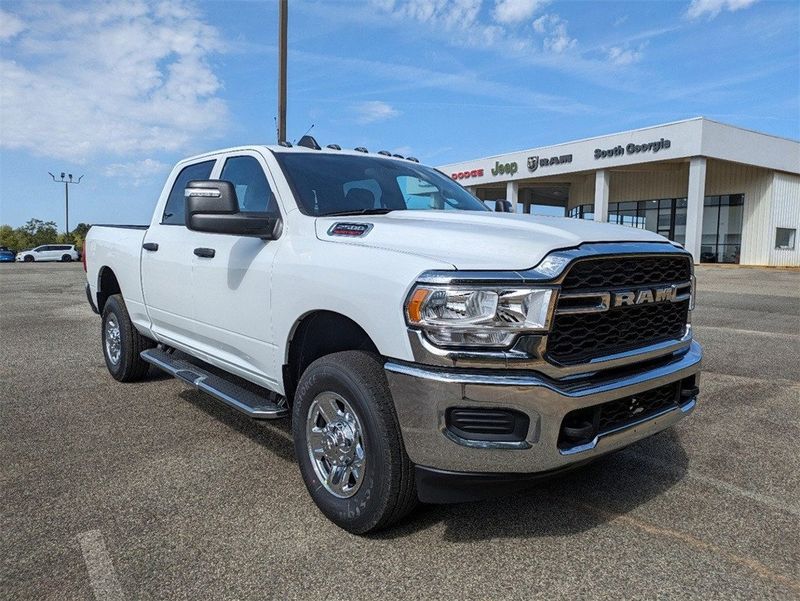 2024 RAM 2500 Tradesman Crew Cab 4x4 6