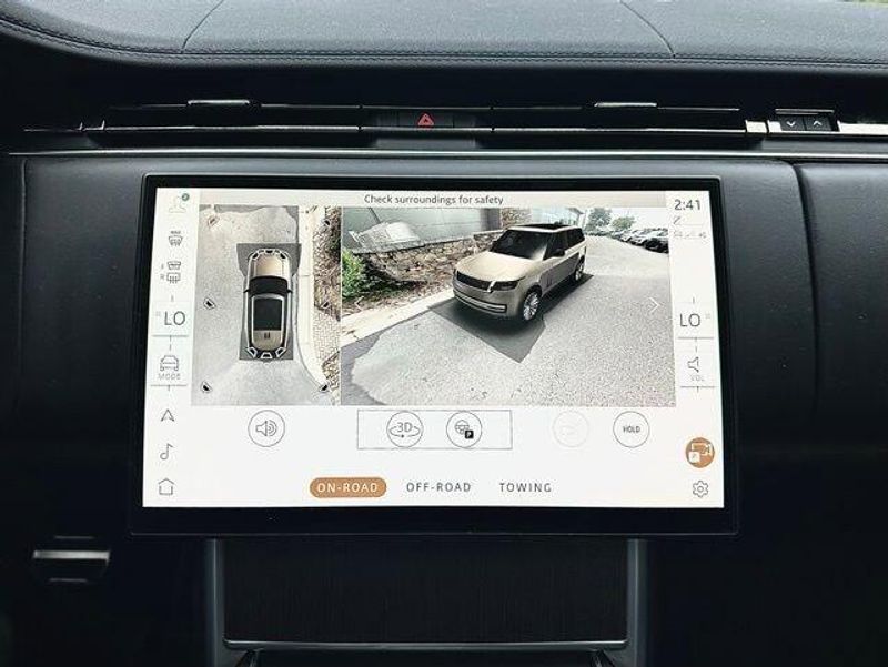 2025 Land Rover Range Rover SE