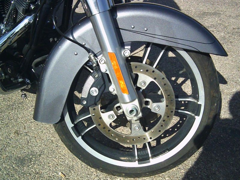USED 2015 HARLEY STREET GLIDE SPECIAL Image 17