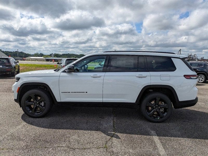 2024 Jeep Grand Cherokee L Altitude 4x4Image 7