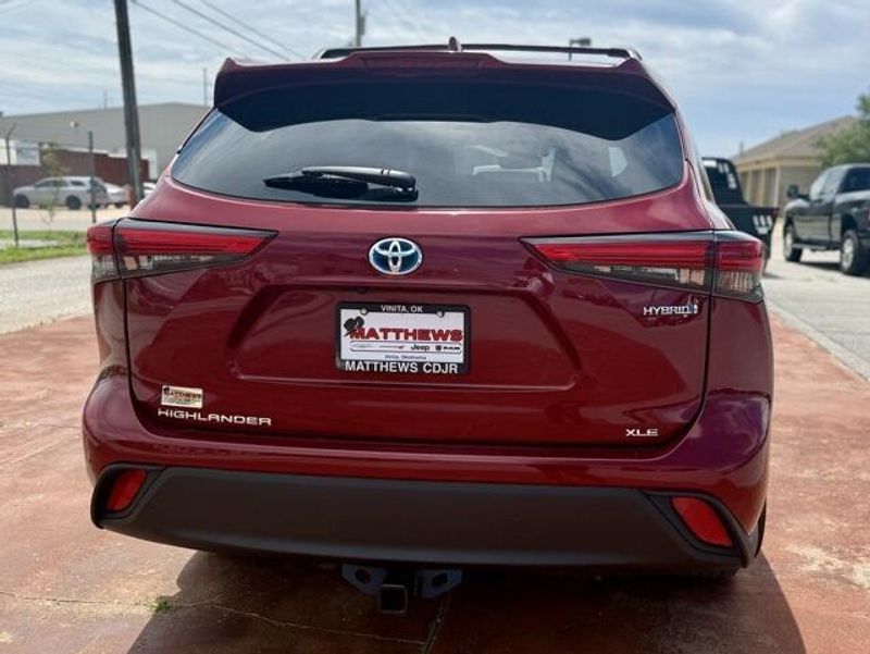 2021 Toyota Highlander XLEImage 6