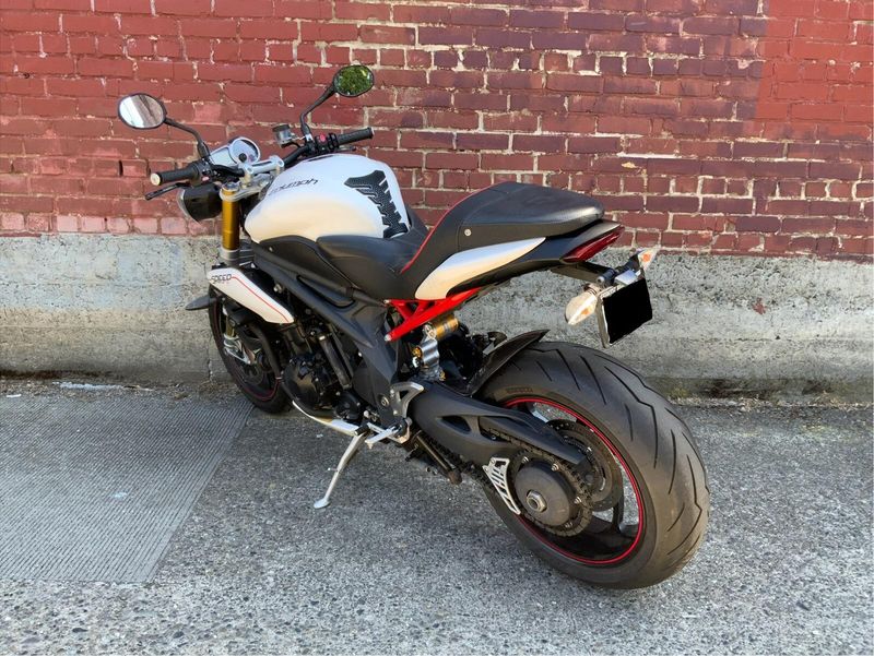 2012 Triumph SPEED TRIPLE R 