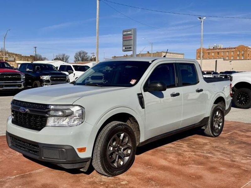 Used 2022 Ford Maverick XLTImage 1