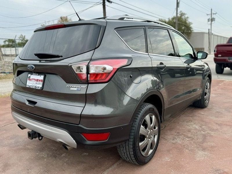 2017 Ford Escape TitaniumImage 5