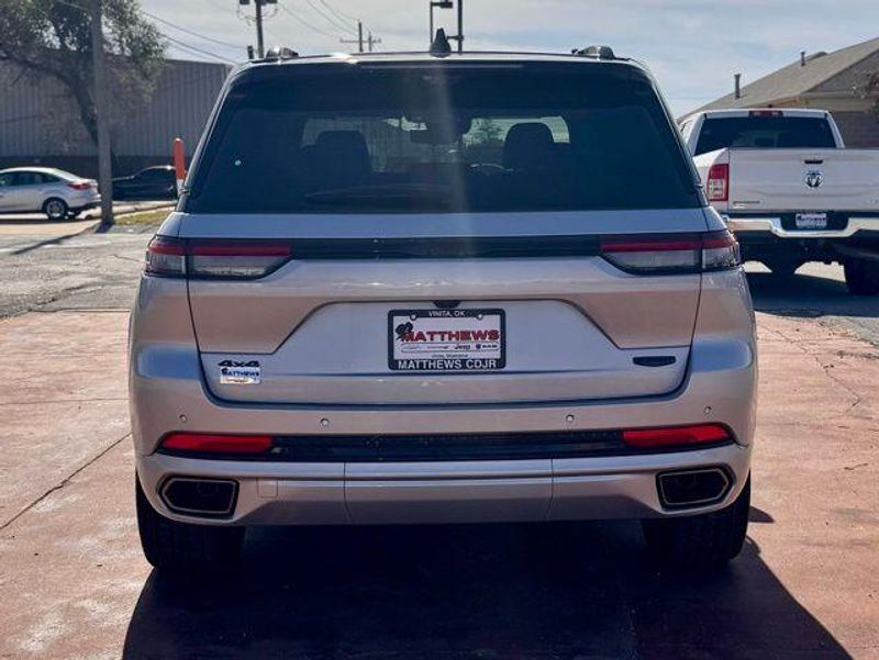 New 2025 Jeep Grand Cherokee Summit Reserve 4x4Image 6