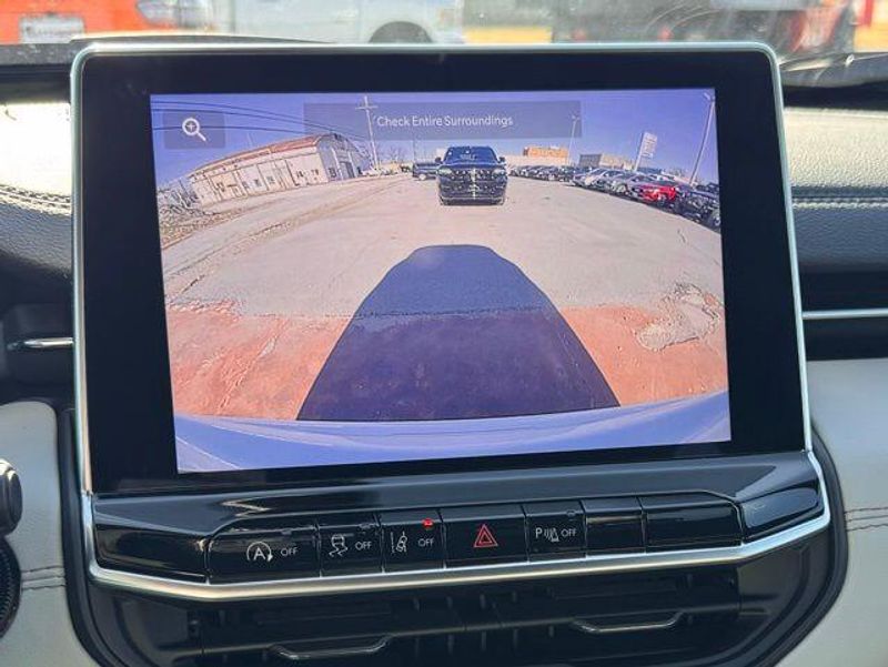 New 2026 Jeep Compass Limited 4x4Image 15