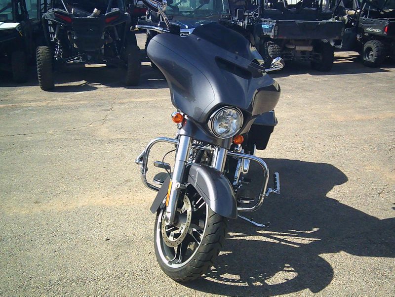 USED 2015 HARLEY STREET GLIDE SPECIAL Image 11