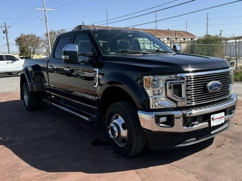 2022 Ford F-350 XLTImage 3