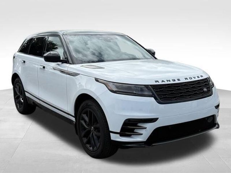 Used 2025 Land Rover Range Rover Velar Dynamic SE