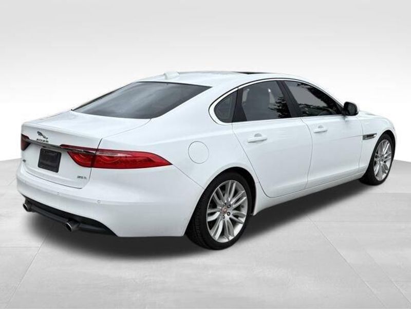Used 2016 Jaguar XF 35t Prestige