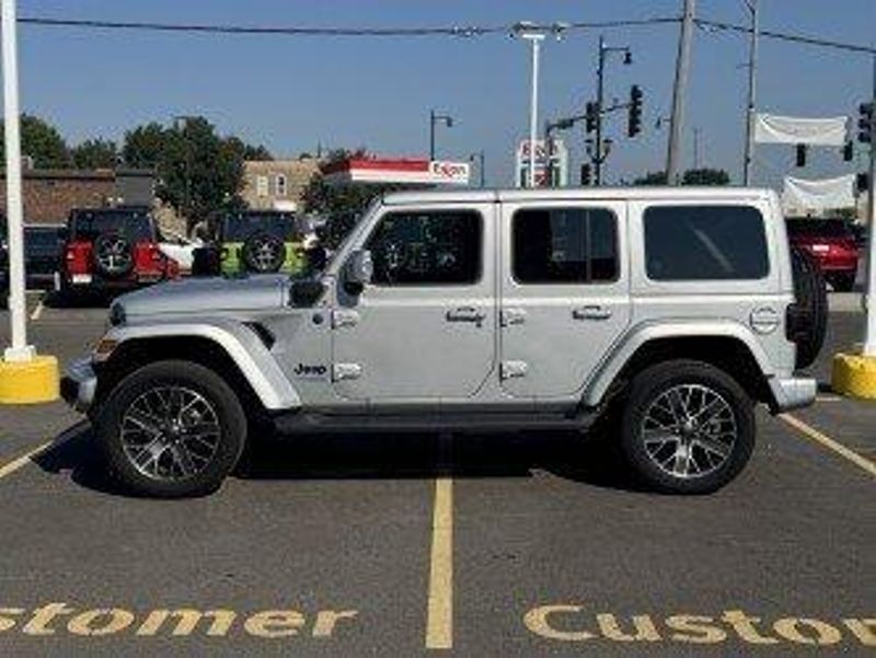 2022 Jeep Wrangler Unlimited Sahara High Altitude 4xe photo 2