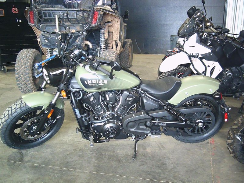 NEW 2026 INDIAN MOTORCYCLE SCOUT BOBBER LIMITED WITH TECH Image 4