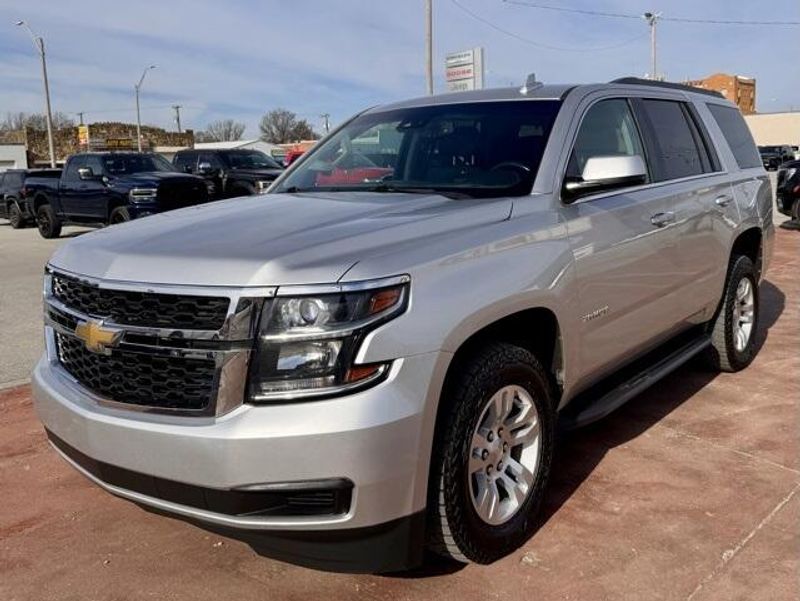 Used 2017 Chevrolet Tahoe LTImage 1