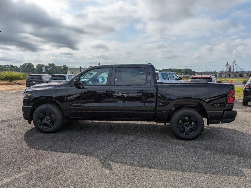 2025 RAM 1500 Tradesman Crew Cab 4x2 5