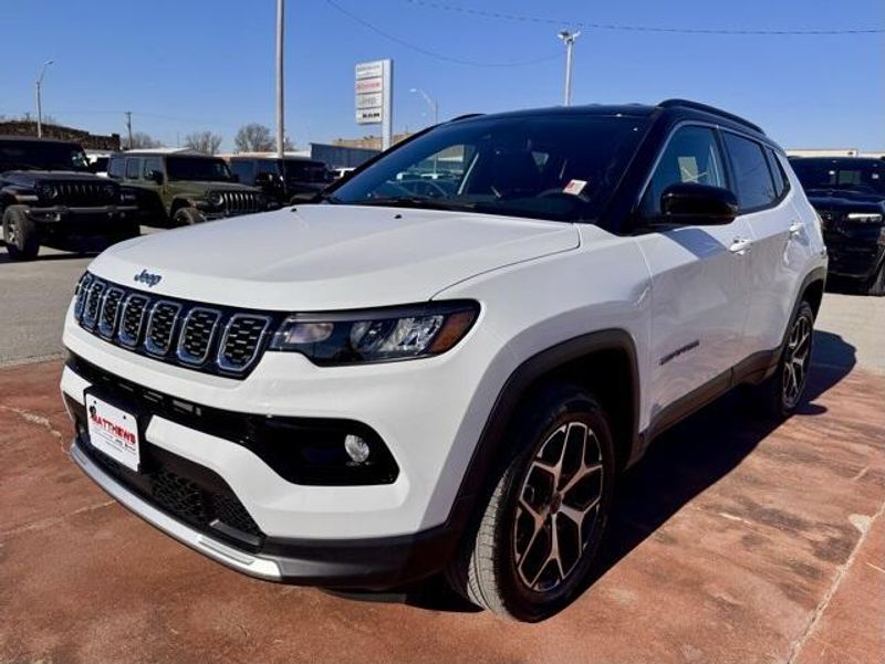New 2026 Jeep Compass Limited 4x4Image 1