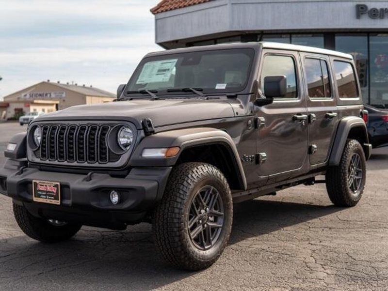 New 2025 Jeep Wrangler Sport SImage 3
