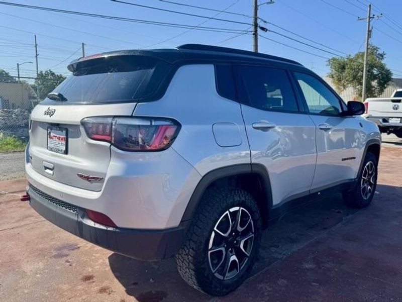 Used 2024 Jeep Compass TrailhawkImage 5