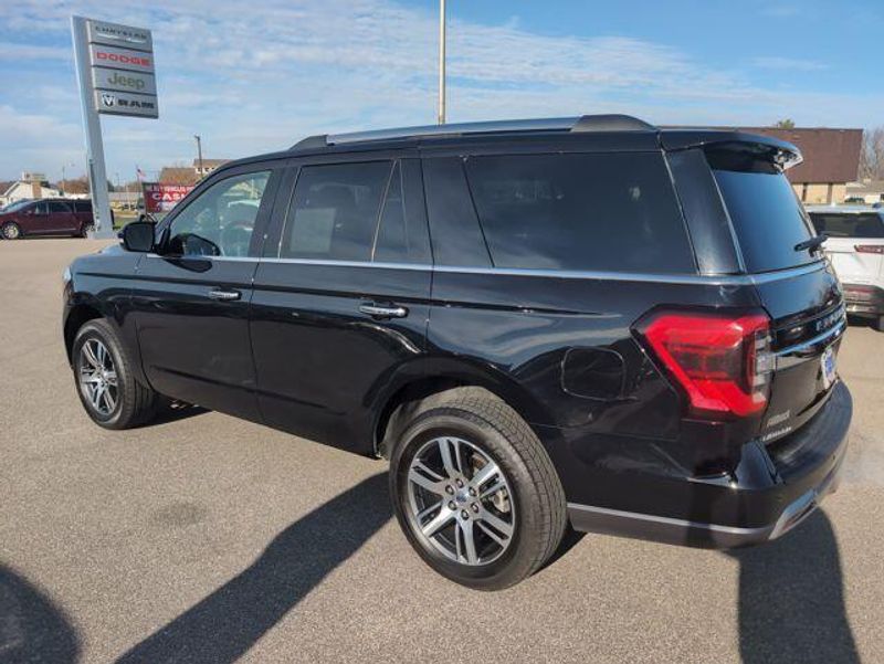 2023 Ford Expedition Limited photo 4