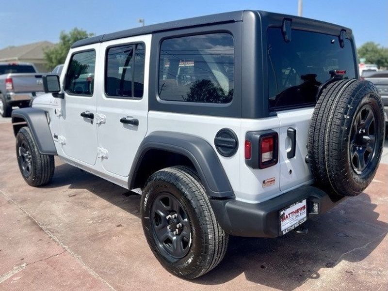 2024 Jeep Wrangler 4-door SportImage 8