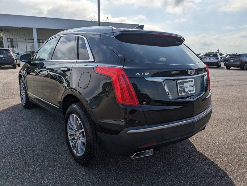 2017 Cadillac XT5 LuxuryImage 6