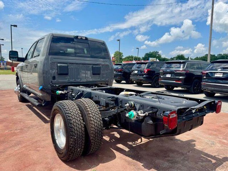 New 2026 RAM 3500 TradesmanImage 7