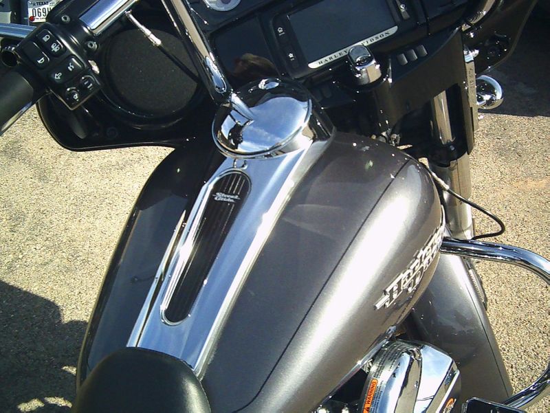USED 2015 HARLEY STREET GLIDE SPECIAL Image 9