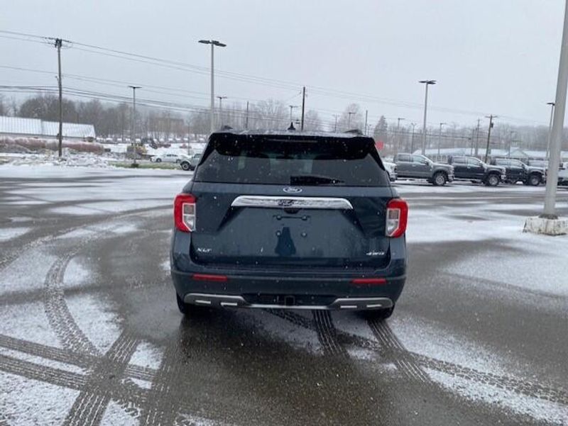 2022 Ford Explorer XLT photo 4
